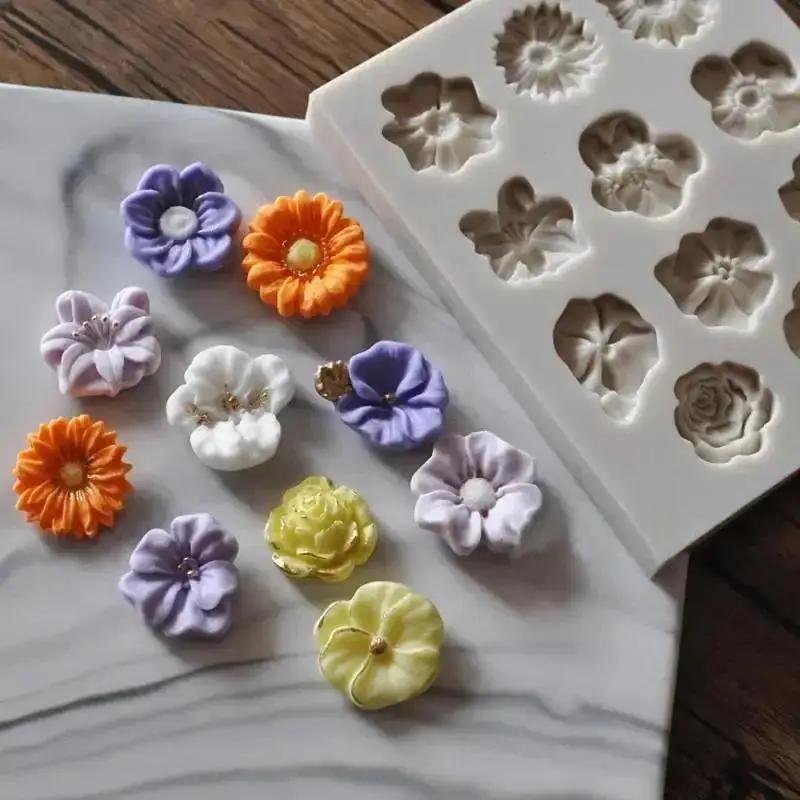 Mini petite fleur moule en Sil - Mini Kitchen Baking avis et prix