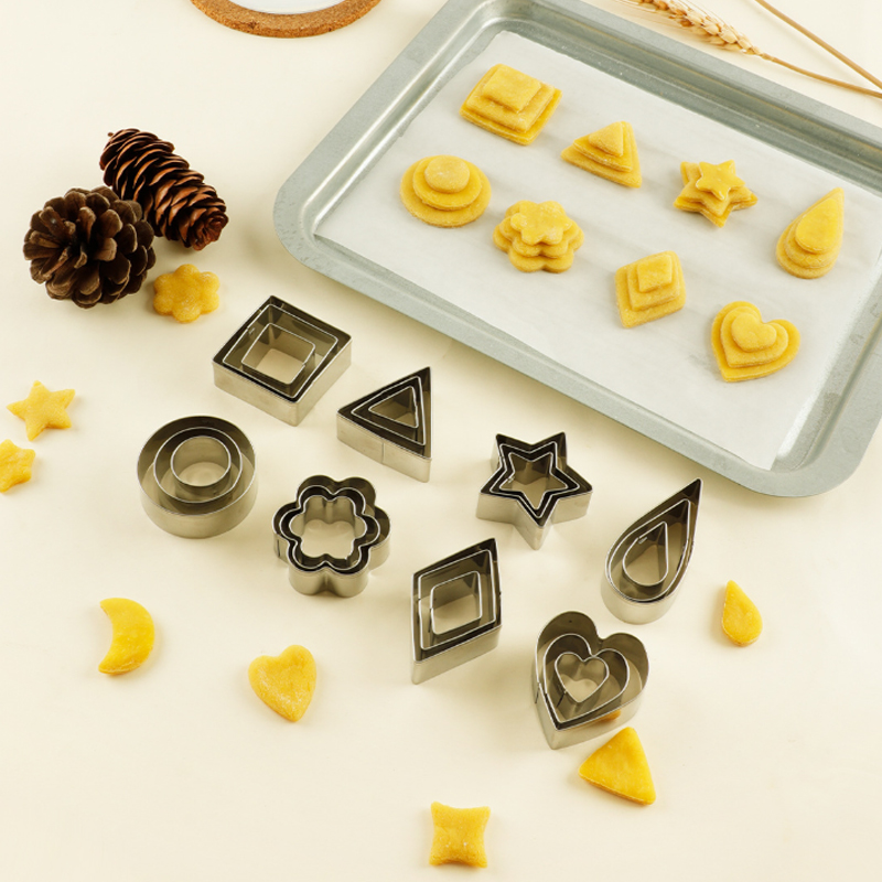 Ensemble de Mini emporte-pièce - Mini Kitchen Baking avis et prix